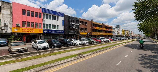 JB HOT AREA SHOP, Tmn PELANGI, FULLY RENOVATED 1