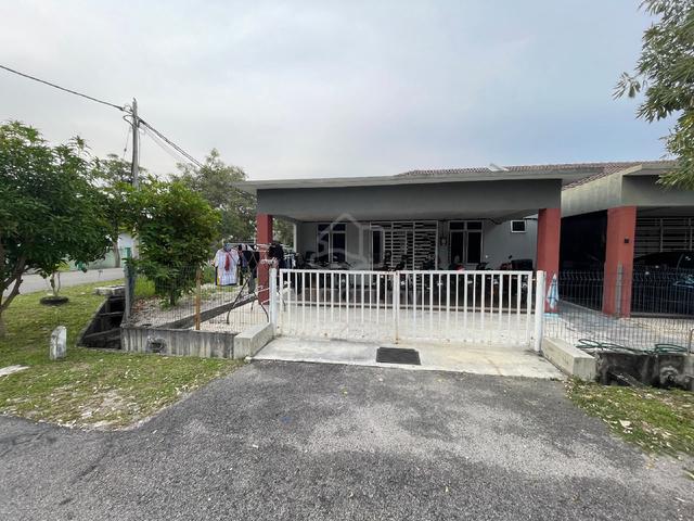 rumah sewa student poli merlimau 1