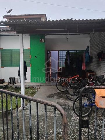 Taman Sri Serdang Seri Kembangan Rumah Teres Setingkat untuk Dijual 1
