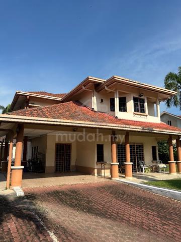 HOT ‼️BELOW MARKET VALUE‼️2 Storey Bungalow - Seksyen 8 - Shah Alam 1