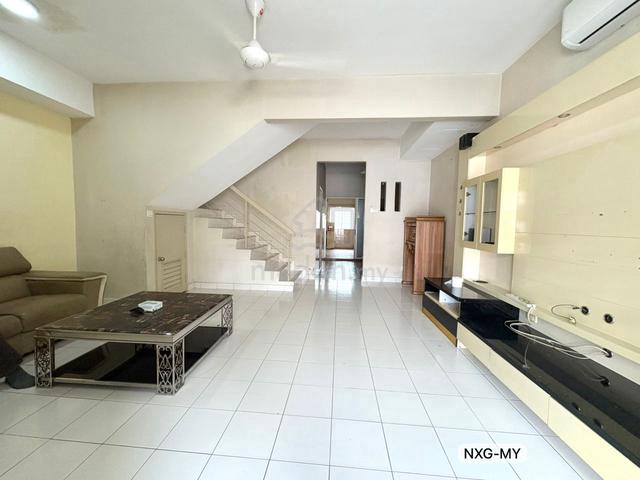 BELOW MARKET !! 18x65 4R3B Taman Tekali Double Storey House Puchong 1