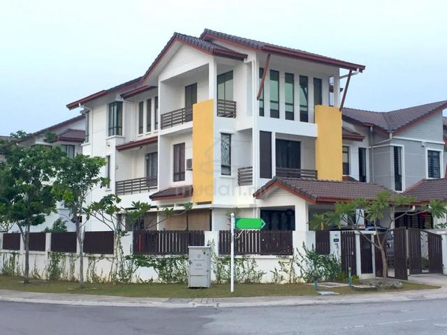 Verdania Superlink Corner Lot House Denai Alam, Facing Open 3 Storey 1