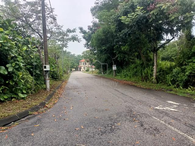 Freehold Bungalow Lot Bukit Mahkota 1