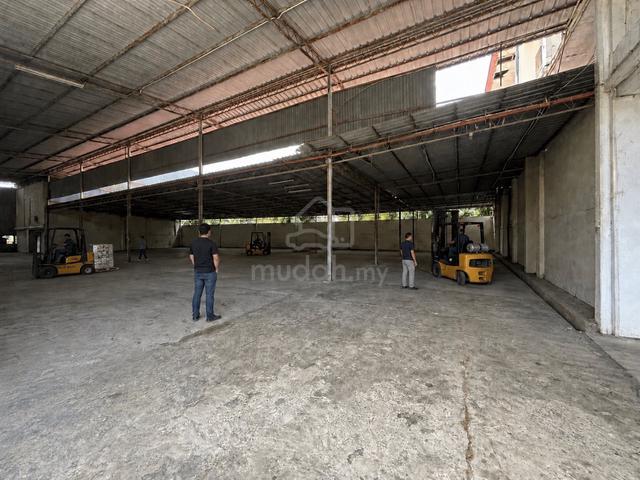 Warehouse cum Showroom cum Office hub for Rent, 11,200 sq ft📍Bundusan 1