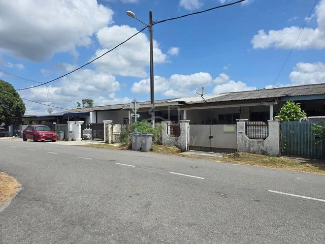 Ulu Tiram Taman Bukit Jaya Jalan Denai L.Cost Single Storey House 1
