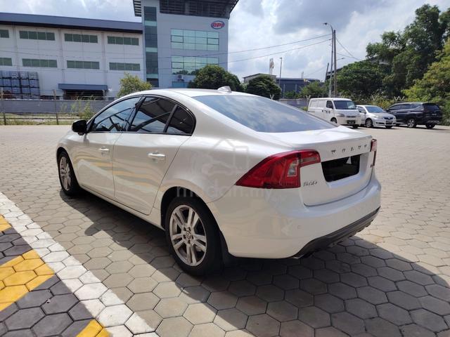 Volvo S60 T5. Full Service Record SINCE DAY 1 !!! - 3