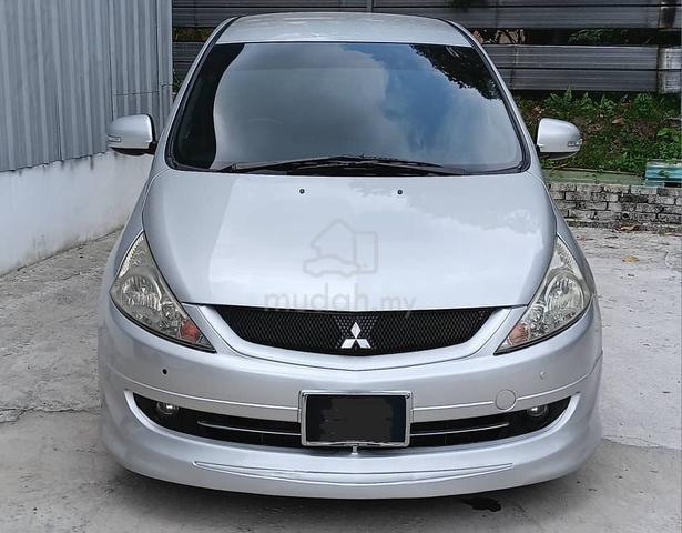 2010 Mitsubishi GRANDIS 2.4 FACELIFT (A) - 5