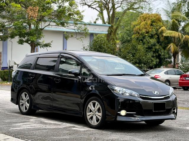 ( 2016 reg) 2013 Toyota WISH 1.8 S (A) - 2