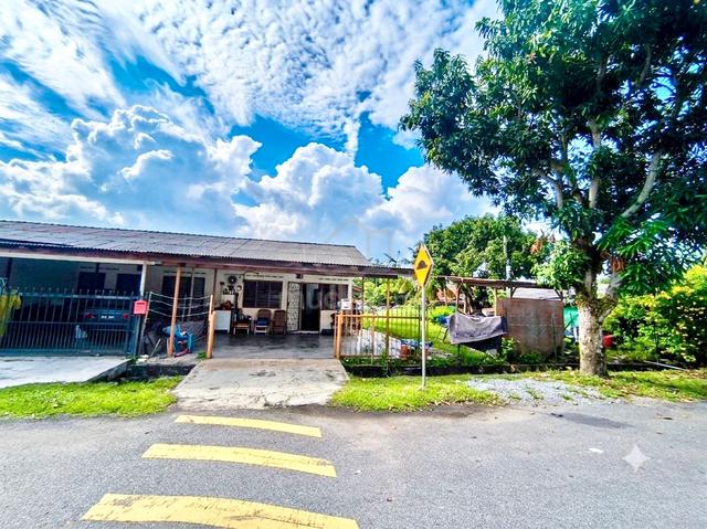 Corner Lot Teres Setingkat Taman Rambai Jaya Tg. Minyak Melaka 1