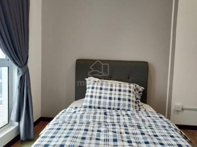 All Female Medium Room 1 at 7 Tree Seven, Cheras Near MRT Bukit Dukung 1