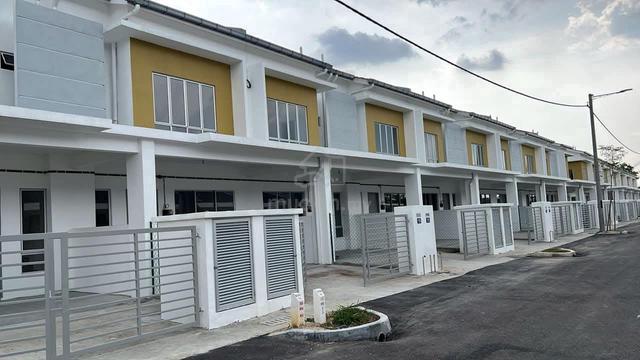 Taman Kirby * 4R 3B * Sendayan * Nilai * Move in ready 1