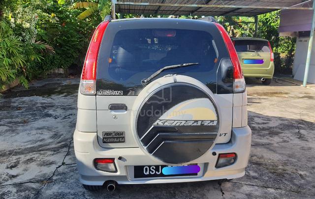 Perodua Kembara 1.3 EZ DVVT auto 4x4 - 5