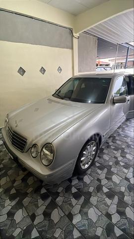2000 Mercedes Benz E-CLASS 2.4 240 ELEGANCE (CBU) - 3
