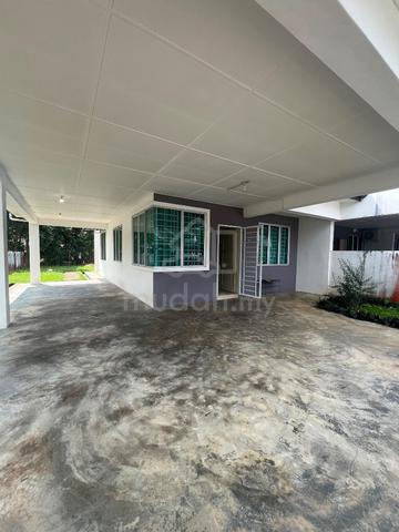 Uni Central Single Storey Corner House For Rent at Samarahan 1