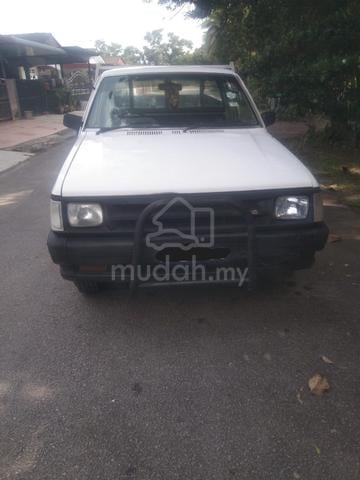 1995 Mazda B2200 2.2 (M) - 1