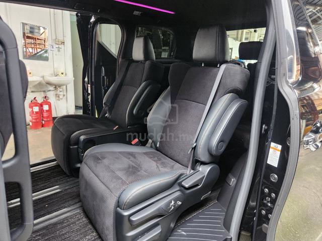2023 Toyota Alphard Type Gold Edition Grade 5 - 4