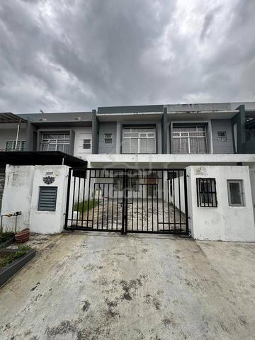 Zon 7 @ Bukit Indah 2Storey Full Furnish with G&G Easy Access To Tuas 1