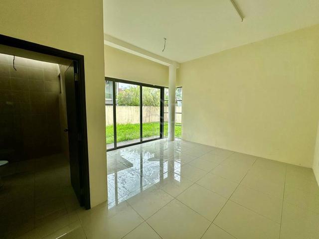 NEW Bangi 5 Bedrm Bglow !! Gated Guarded !! Booking 3k Only !! 1