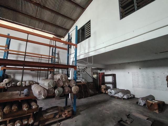 One And Half Storey Factory Tamby Chik Karim, Taman Jasa Merdeka 1