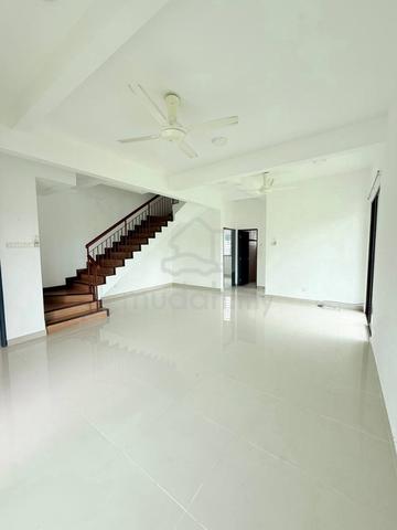 FREEHOLD FACING OPEN Double Storey CORNER LOT Bandar Ainsdale 1