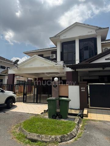 Double Storey Semi- D at Tabuan Heights, Partially Furnished 1