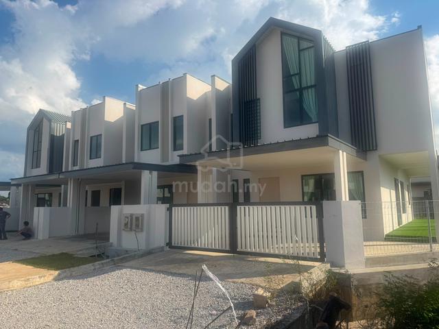 Double Storey Corner For Sale@Eccles Avenue Samarahan 1