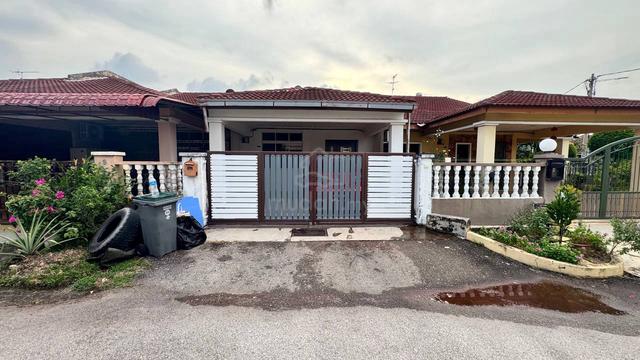 [FREEHOLD - NEAR LOTUS CHENG] Single Storey, Tmn Cheng Perdana, Melaka 1