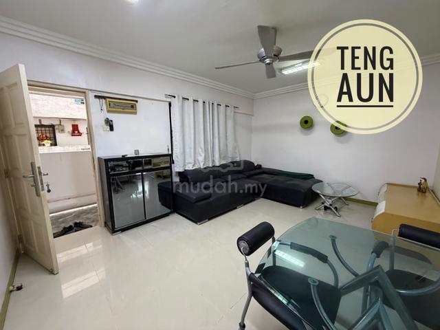 Sri Ivory (Sri Ivori) Apartment 1