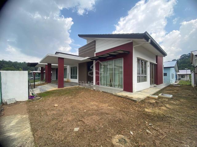 Brand NEW Single Storey Semi D House Laman Budiman U14 Shah Alam 1