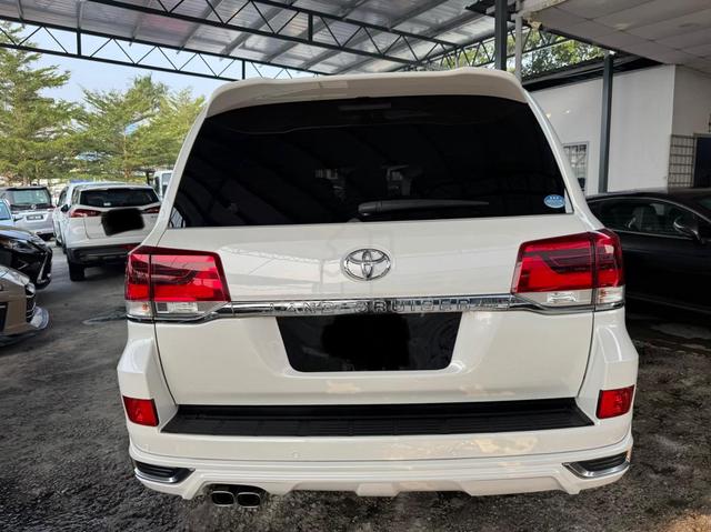 2017 Toyota LANDCRUISER 4.6 (A) Boleh Loan - 4