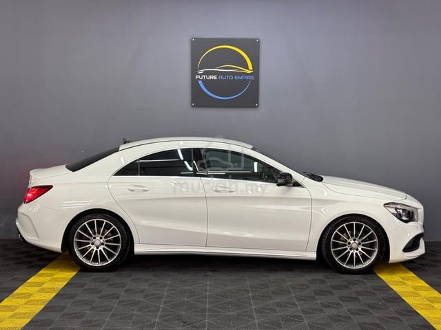 Mercedes Benz CLA-CLASS 1.6 200 (CBU) AMG / CLA200 - 4