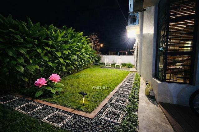 Rimbayu Periwinkle 2 Storey Renovated Semi-D Endlot House for Sale 1