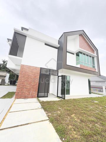 Fully Furnished Double Storey Bungalow Seksyen 29 Shah Alam 1