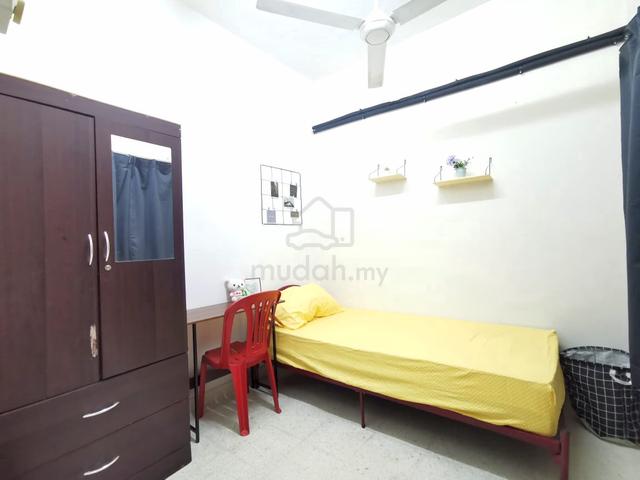FREE 1 MONTH Male Female Single Room Taman Connaught Walk UCSI IKON 1