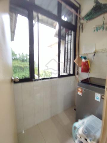 Rumah Pangsa Laman Tasik 5
