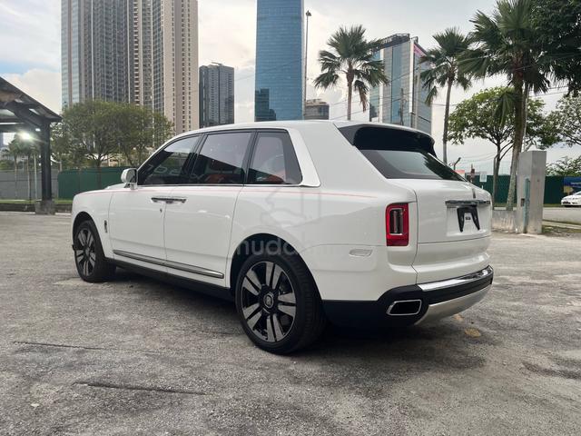 2023 Rolls Royce CULLINAN 6.75 Star Roof,Bespoke - 2