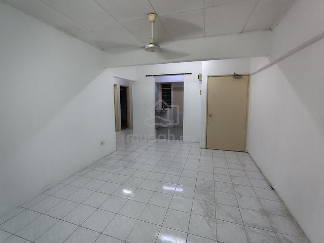 Prima Apartments (Kota Warisan Sepang) 1