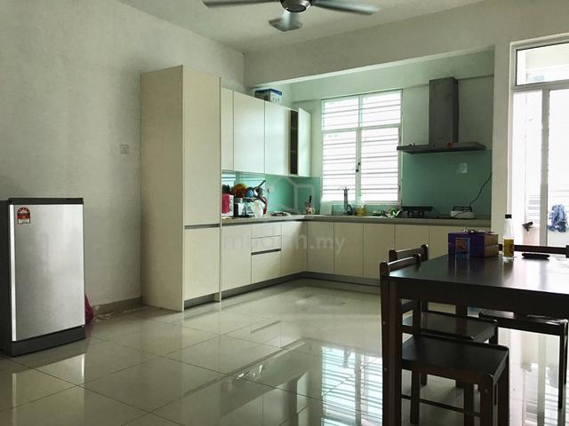 Fully Furnished Master Room For Rent 1