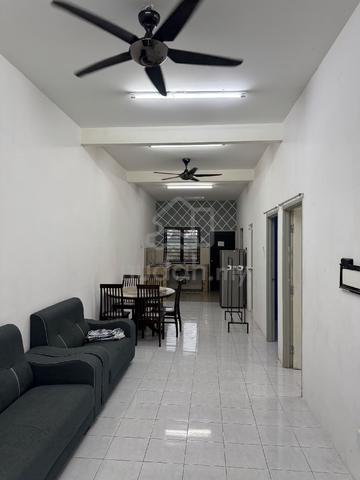Rumah Teres Untuk Disewa - Lokasi Strategik 1