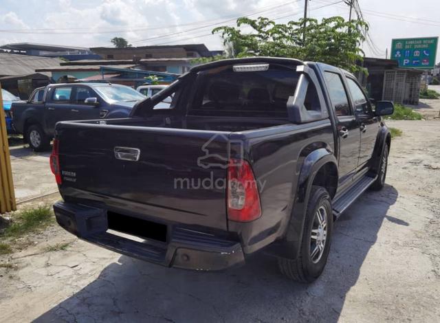 Isuzu D-MAX 2.5 (M)4JA DIESEL TURBO 4WD 4X2 PICKUP - 4