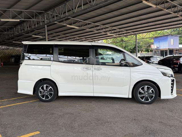Toyota VOXY 2.0 ZS KIRAMEKI III (A) 2021 - 3