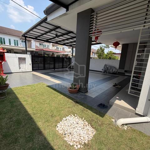 FREEHOLD END LOT Double Storey in Ipoh  1