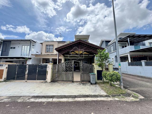 END LOT Taman Setia Indah Precint 9 Double Storey Fully Furnished 1