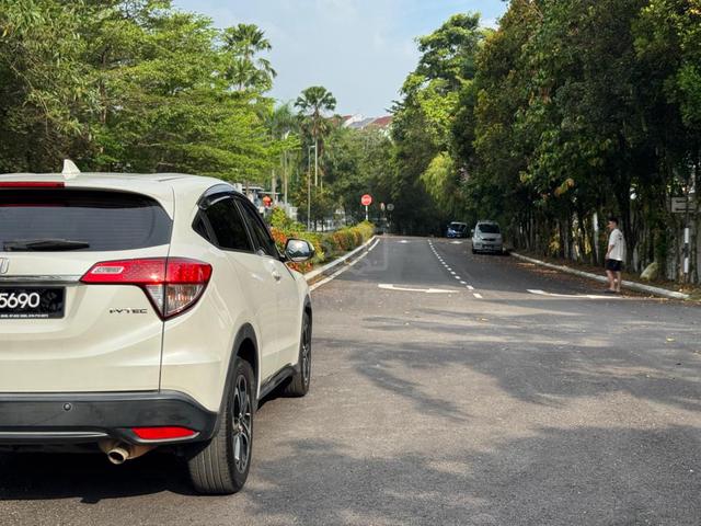 2019 Honda HR-V 1.8 E V RS (A)Facelift / Full Loan - 2