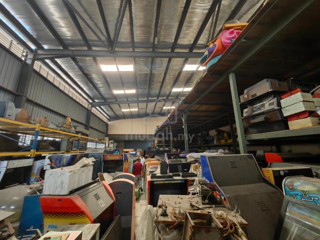1 1/2 storey Semi D Factory Taman Teknologi Cheng 1