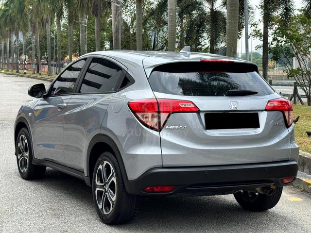 2018 HONDA HR-V 1.8 S i-VTEC TIP TOP CONDITION - 2