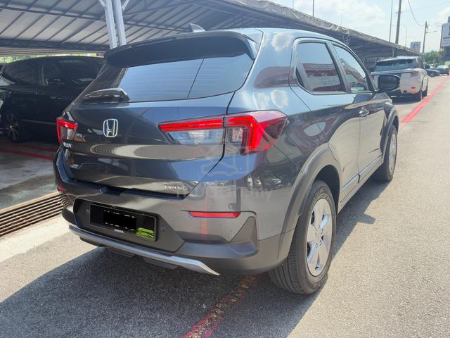 2025 Honda WR-V 1.5 E (A) 10K KM Done FSR UW2030 - 4