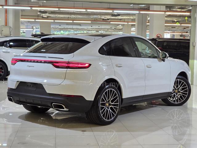 2022 Porsche CAYENNE V6 COUPE 3.0L (A) - 4