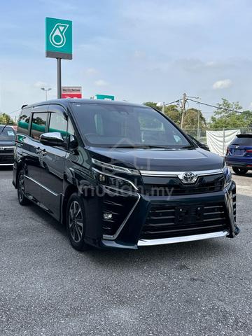 2021 Toyota VOXY 2.0 ZS KIRAMEKI III (A) - 3