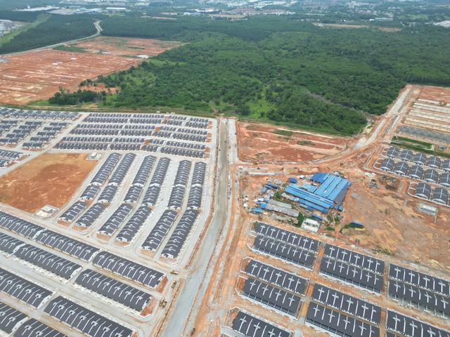 Amanjaya Commercial Land , Free Hold 170 Acres 1